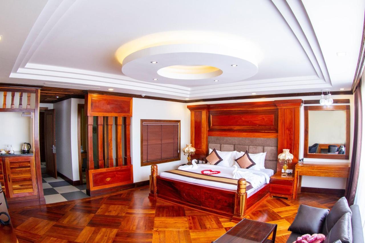 Kampong Thom Palace Hotel Екстер'єр фото