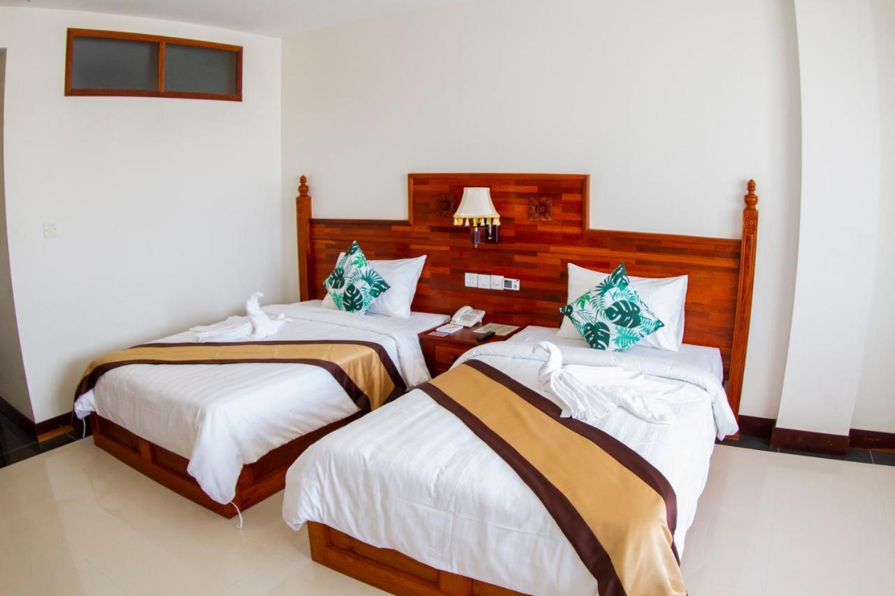 Kampong Thom Palace Hotel Екстер'єр фото