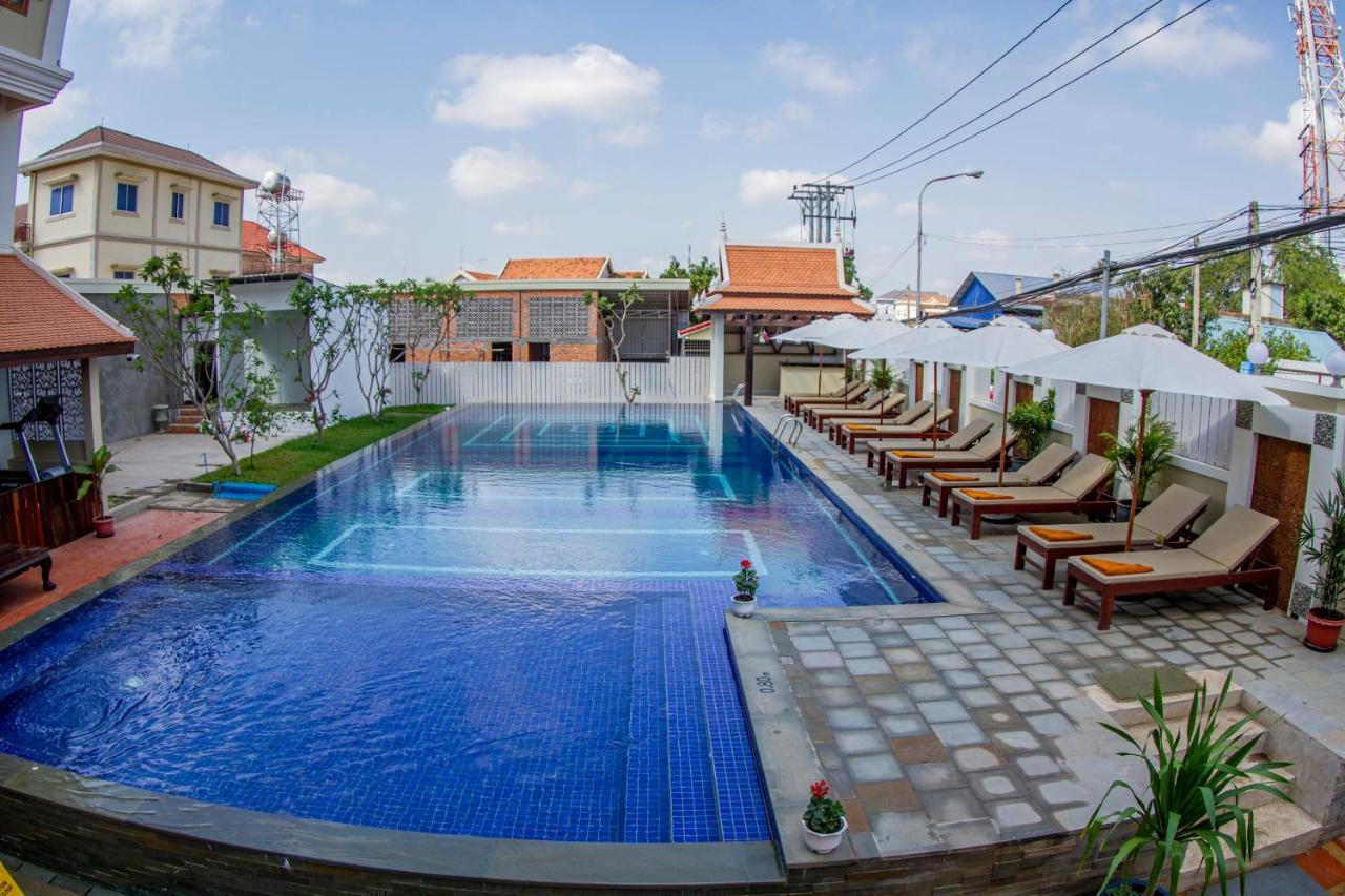 Kampong Thom Palace Hotel Екстер'єр фото