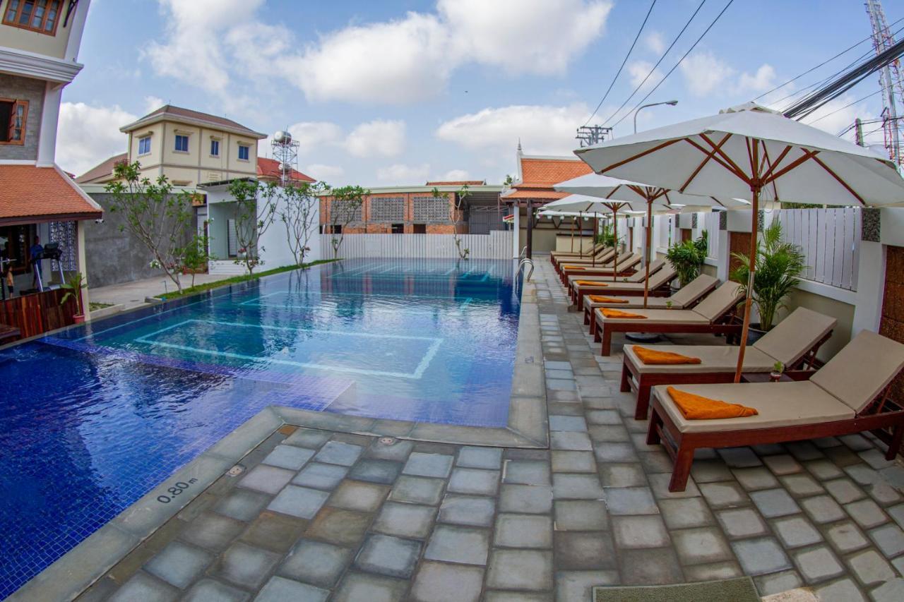 Kampong Thom Palace Hotel Екстер'єр фото