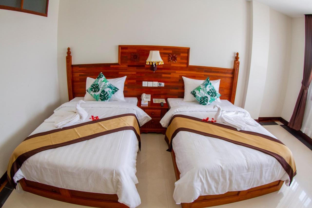 Kampong Thom Palace Hotel Екстер'єр фото