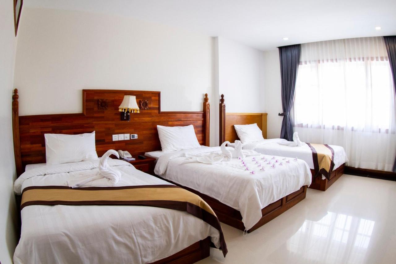 Kampong Thom Palace Hotel Екстер'єр фото