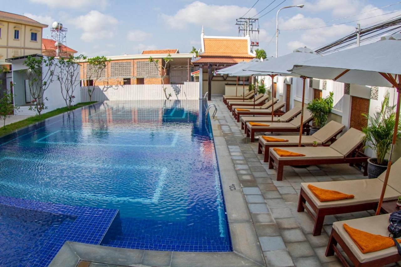 Kampong Thom Palace Hotel Екстер'єр фото